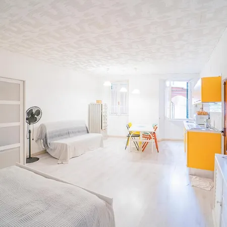 A Casa Di Chiara, Centro 50 Metri Dal Mare *