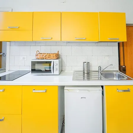 A Casa Di Chiara, Centro 50 Metri Dal Mare Lejlighed *