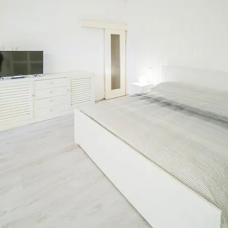 Διαμέρισμα A Casa Di Chiara, Centro 50 Metri Dal Mare