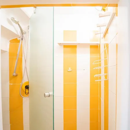 A Casa Di Chiara, Centro 50 Metri Dal Mare *