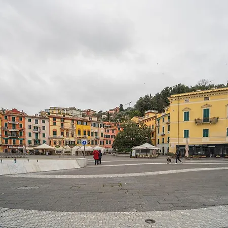 Lägenhet A Casa Di Chiara, Centro 50 Metri Dal Mare *