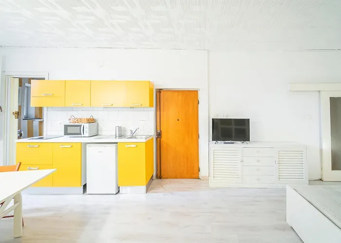 A Casa Di Chiara, Centro 50 Metri Dal Mare Lägenhet