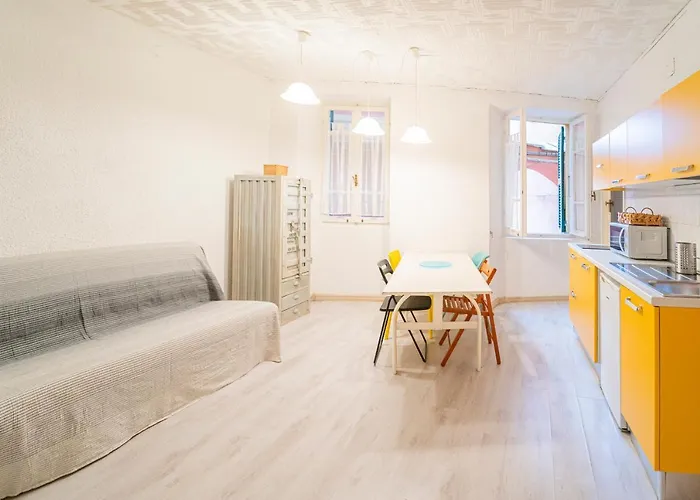 A Casa Di Chiara, Centro 50 Metri Dal Mare Lägenhet