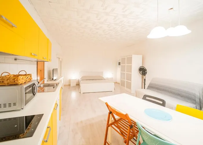 A Casa Di Chiara, Centro 50 Metri Dal Mare Lägenhet