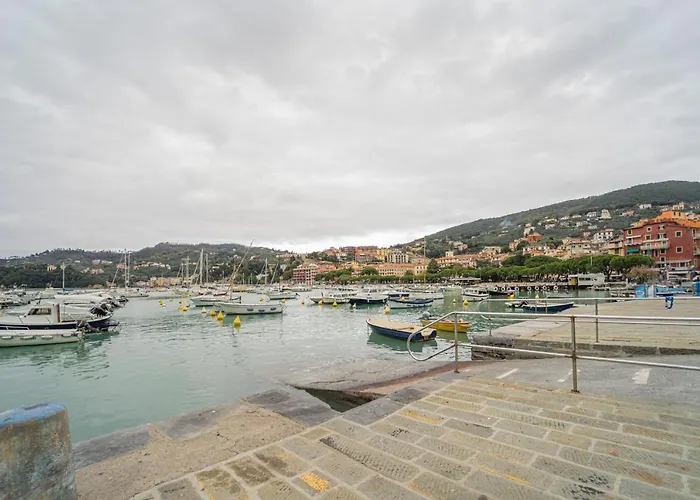 A Casa Di Chiara, Centro 50 Metri Dal Mare Apartament