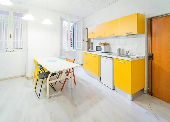 A Casa Di Chiara, Centro 50 Metri Dal Mare アパート レーリチ